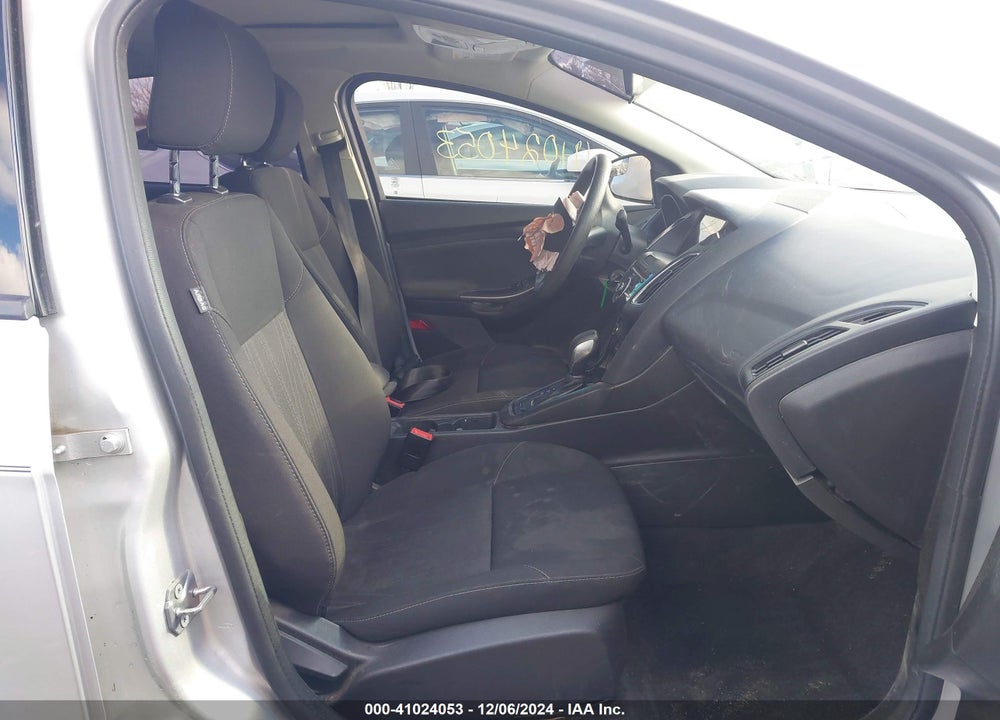 2017 FORD FOCUS SEL VIN: 1FADP3H28HL253524