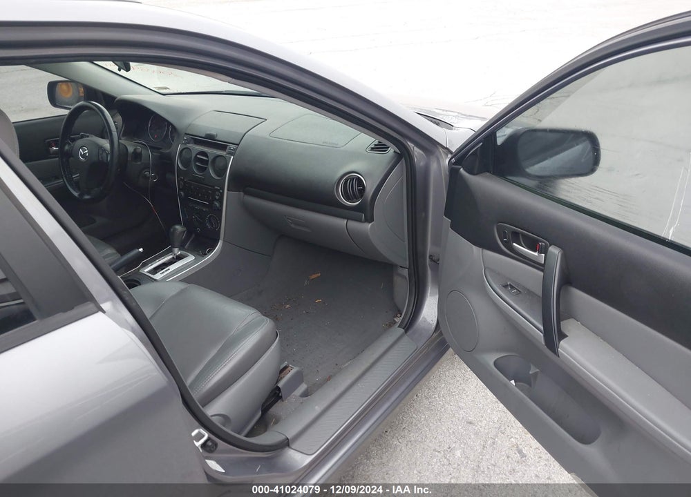 2007 MAZDA 6 S TOURING VIN: 1YVHP82D675M44827