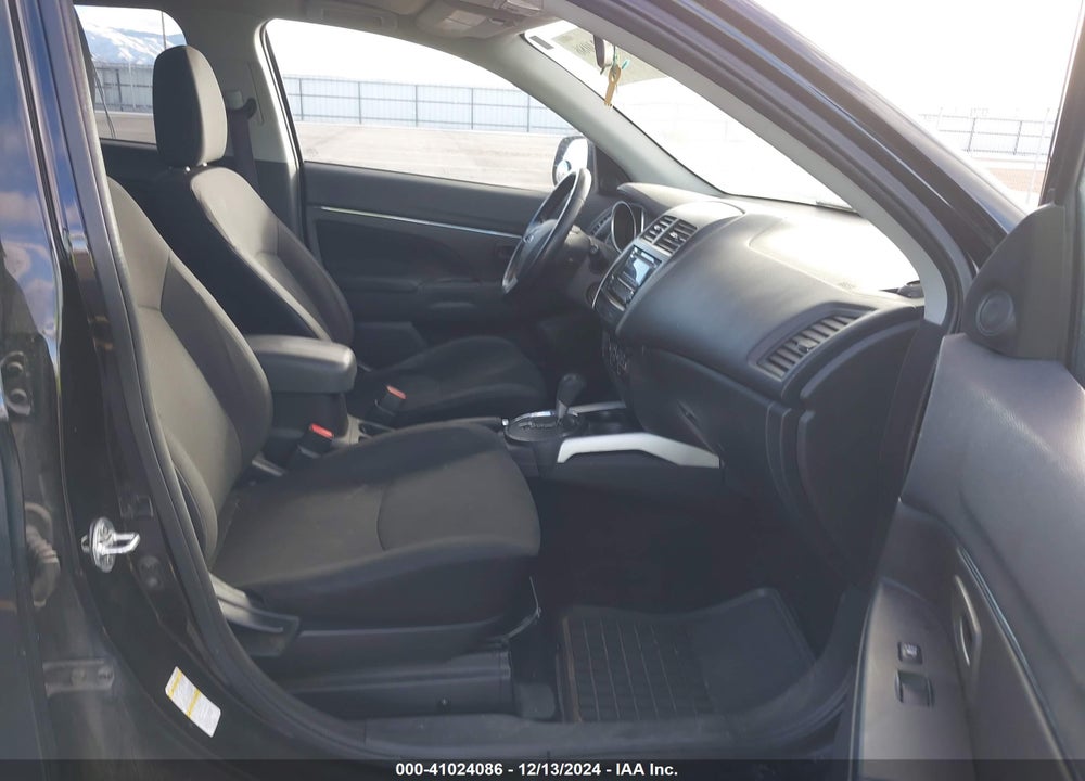 2014 MITSUBISHI OUTLANDER SPORT ES VIN: 4A4AP3AU4EE020483