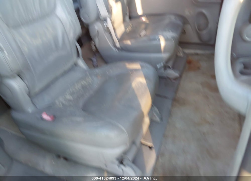 2004 TOYOTA SIENNA XLE/LTD VIN: 5TDZA22C34S074751