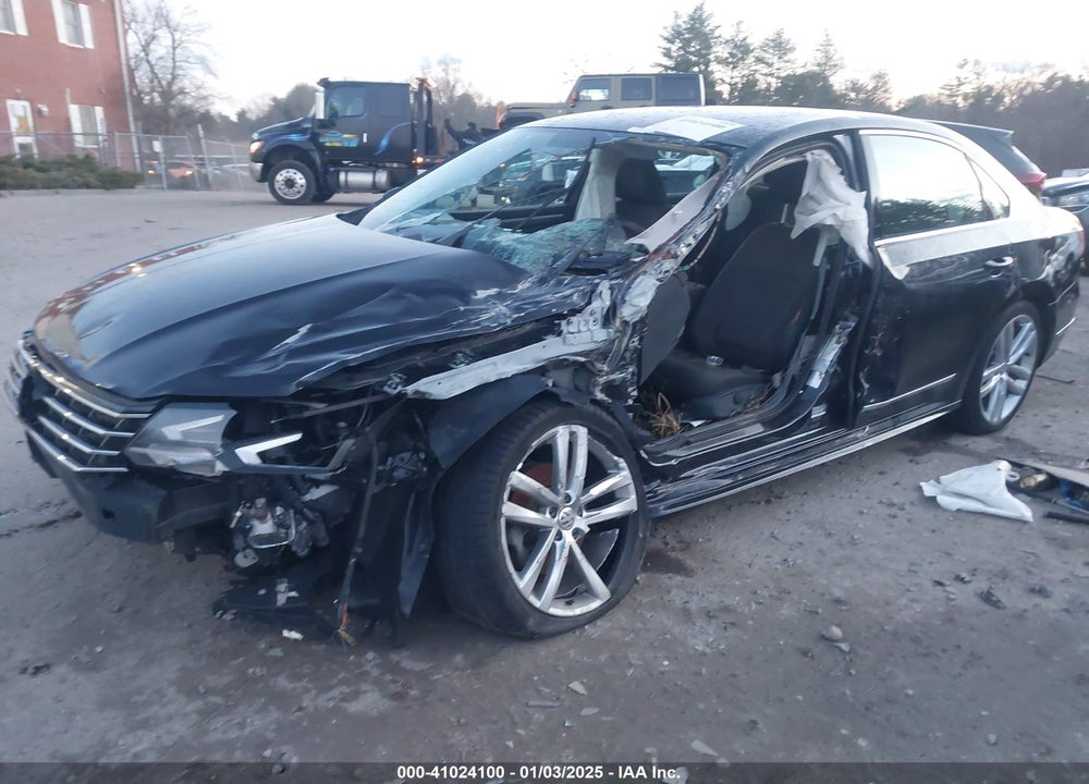 2017 VOLKSWAGEN PASSAT VIN: 1VWDT7A34HC074698