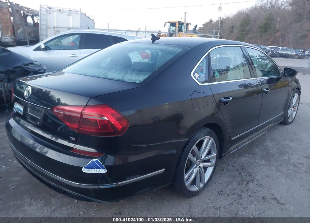 2017 VOLKSWAGEN PASSAT VIN: 1VWDT7A34HC074698
