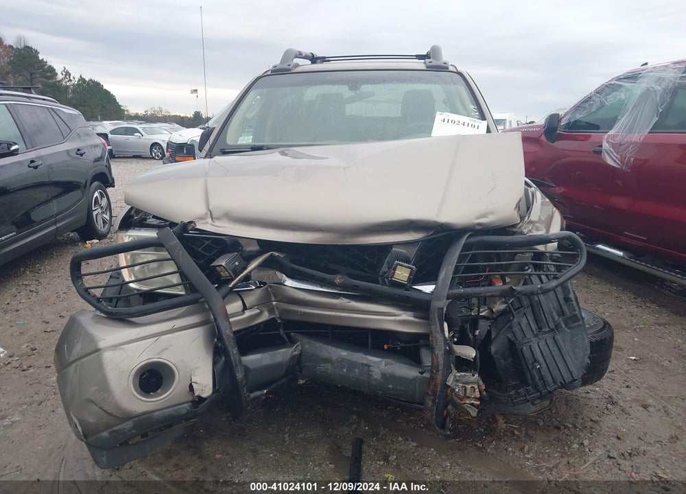 2005 NISSAN FRONTIER LE VIN: 1N6AD07W75C464750
