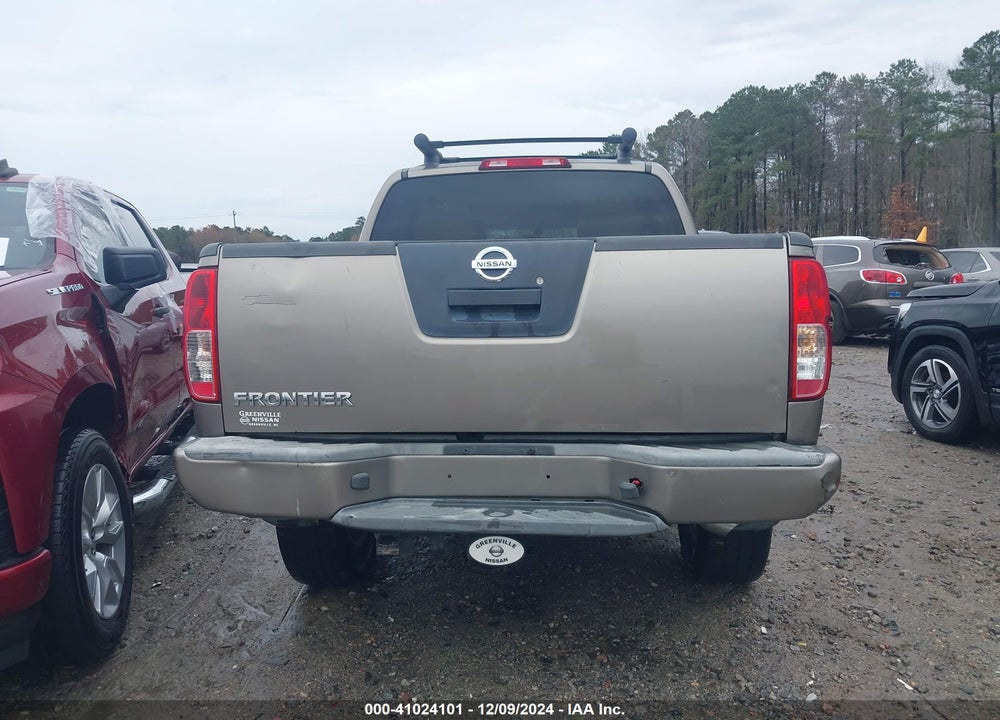 2005 NISSAN FRONTIER LE VIN: 1N6AD07W75C464750