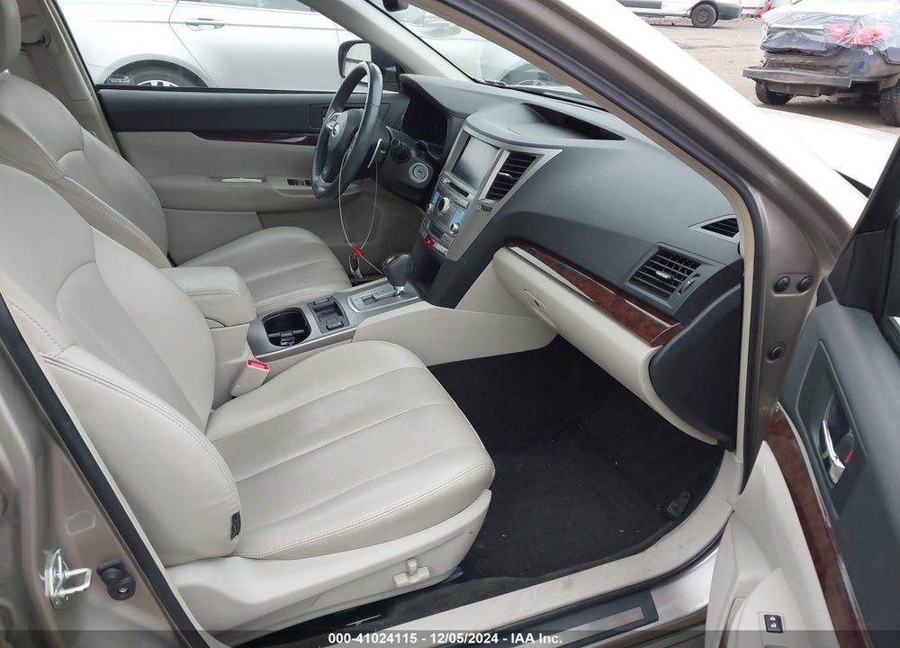 2014 SUBARU LEGACY 2.5I LIMITED VIN: 4S3BMBM69E3024603