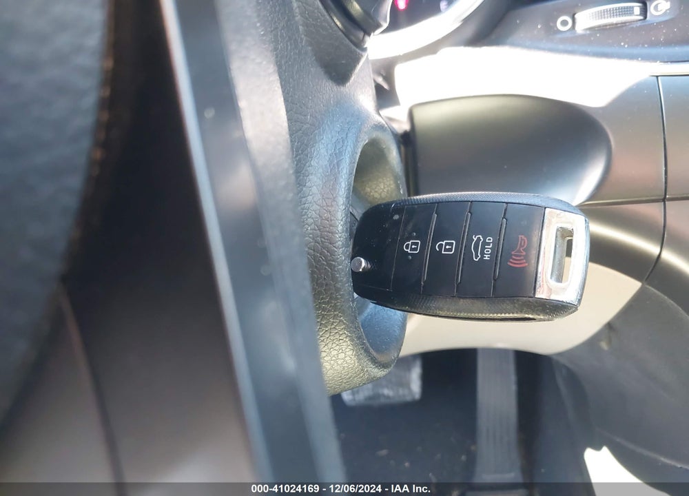 2015 KIA OPTIMA LX VIN: 5XXGM4A75FG475656