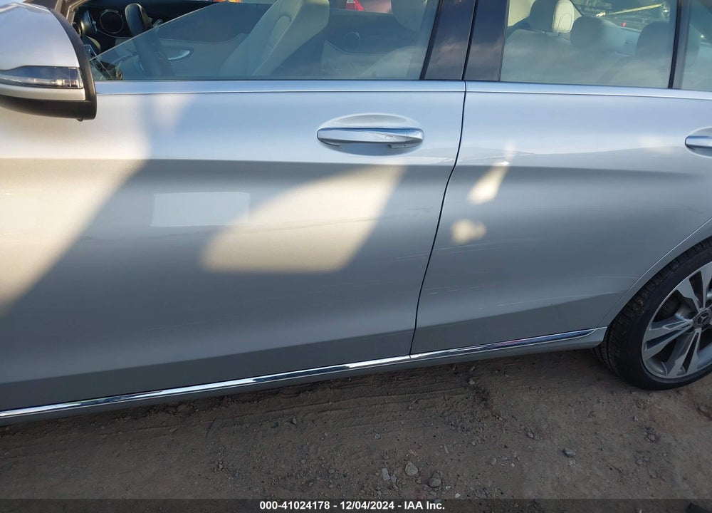 2018 MERCEDES-BENZ C 300 VIN: WDDWF4JB9JR385593