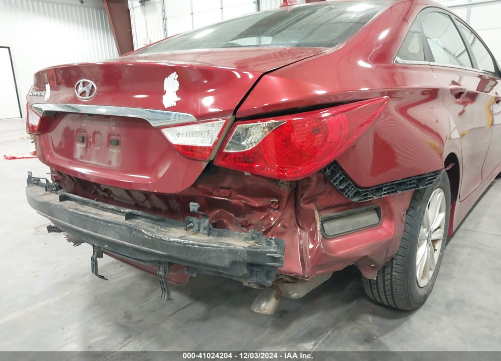 2014 HYUNDAI SONATA GLS VIN: 5NPEB4AC1EH945355