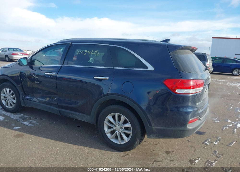 2018 KIA SORENTO 2.4L LX VIN: 5XYPGDA36JG358323