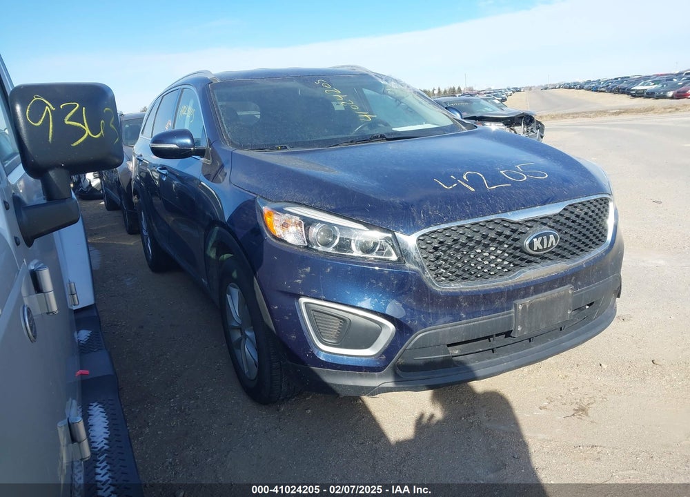2018 KIA SORENTO 2.4L LX VIN: 5XYPGDA36JG358323