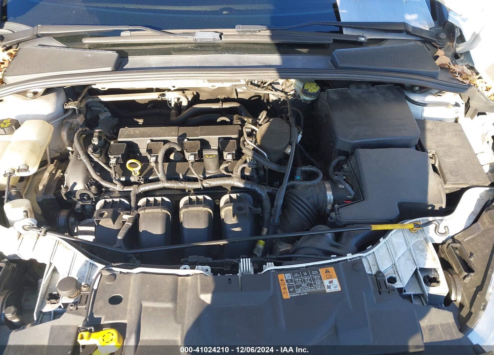 2016 FORD FOCUS VIN: 1FADP3K26GL250550