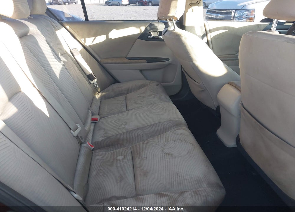 2014 HONDA ACCORD VIN: 1HGCR2F37EA107985