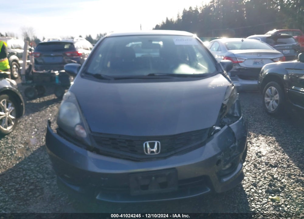 2012 HONDA FIT SPORT VIN: JHMGE8H52CC009198