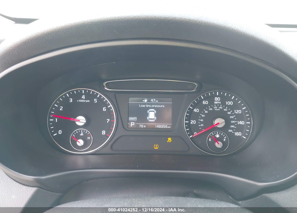 2019 KIA SORENTO 3.3L LX VIN: 5XYPGDA52KG488358