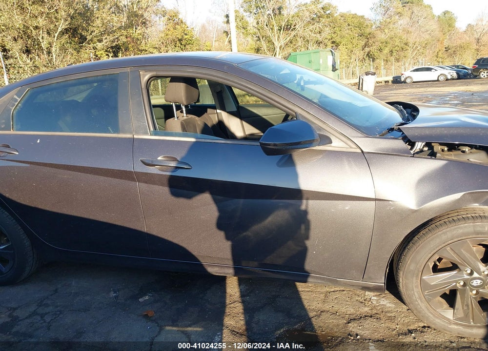 2021 HYUNDAI ELANTRA VIN: 5NPLS4AG3MH044710