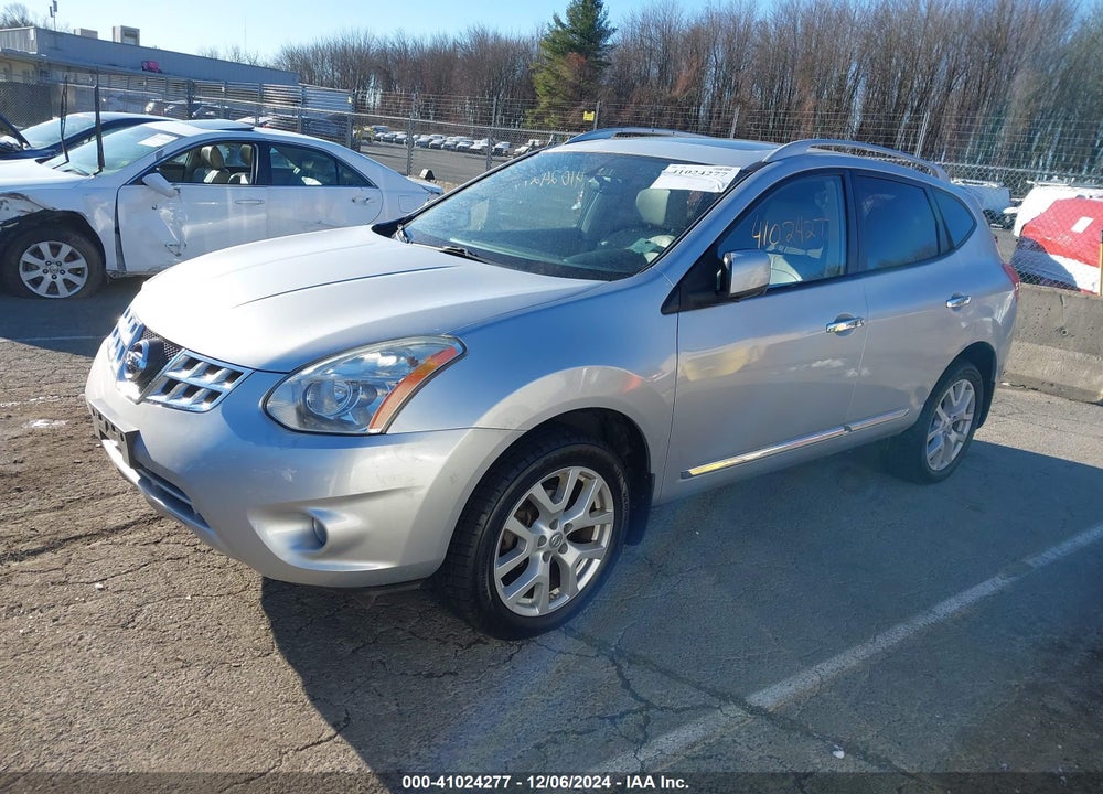 2013 NISSAN ROGUE SV W/SL PKG VIN: JN8AS5MV7DW636584