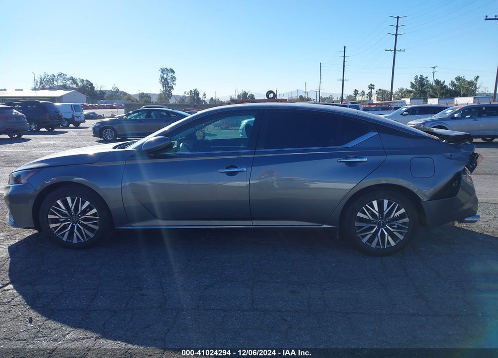 2023 NISSAN ALTIMA SV FWD VIN: 1N4BL4DV5PN372594