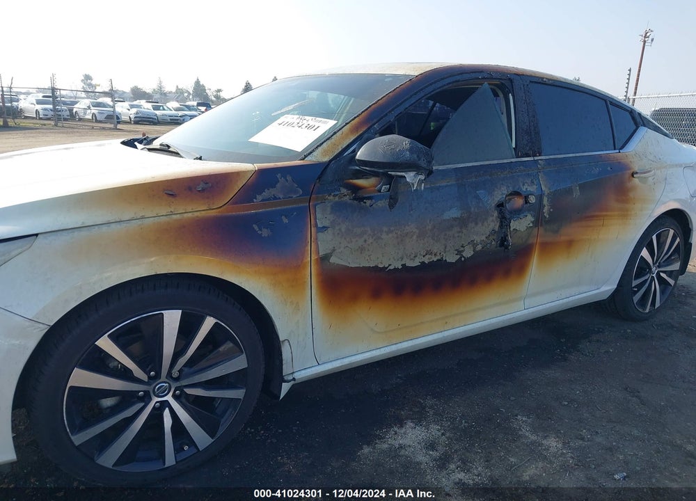 2021 NISSAN ALTIMA SR FWD VIN: 1N4BL4CV8MN394019