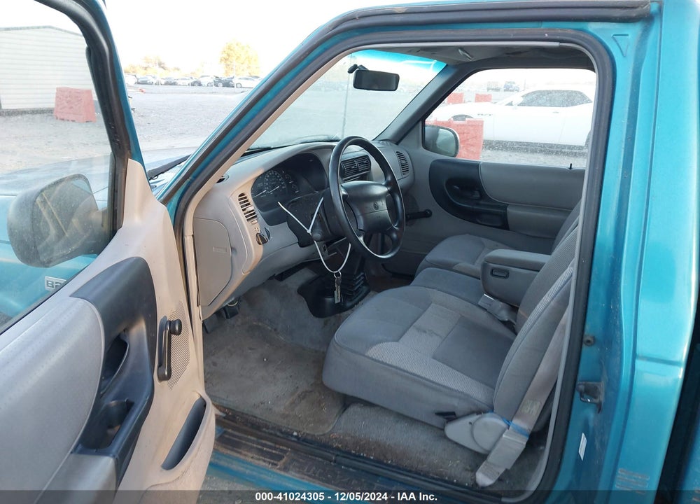 1996 MAZDA B2300 VIN: 4F4CR12A9TTM38685