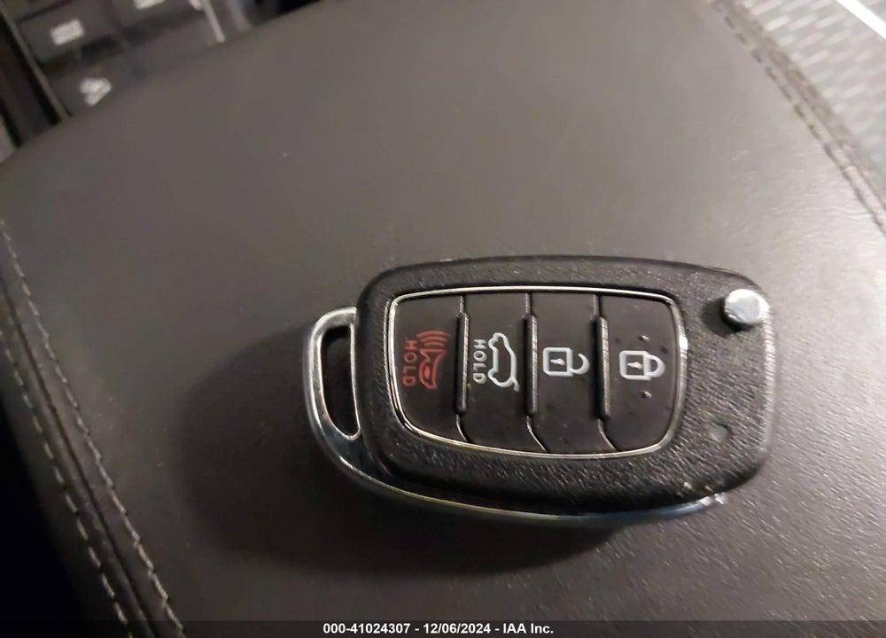 2020 HYUNDAI TUCSON SE VIN: KM8J2CA4XLU241364