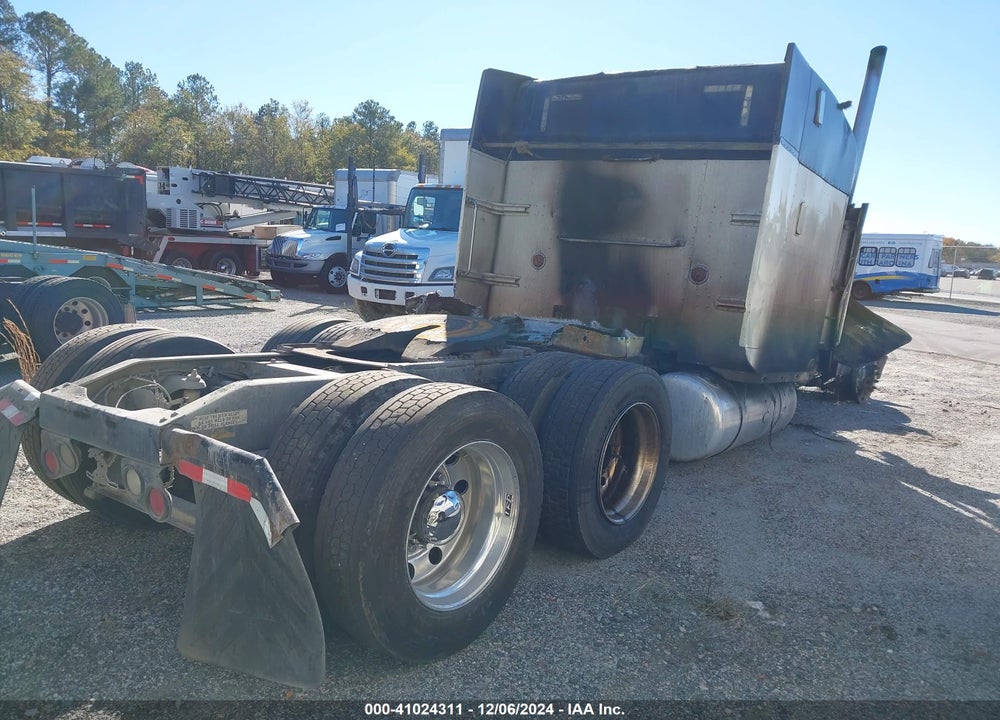 1998 PETERBILT 379 VIN: 1XP5DR9X2WD449632