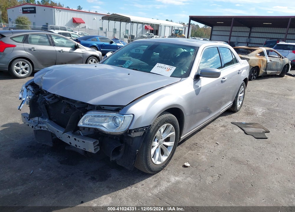 2015 CHRYSLER 300 LIMITED VIN: 2C3CCAAG3FH930201