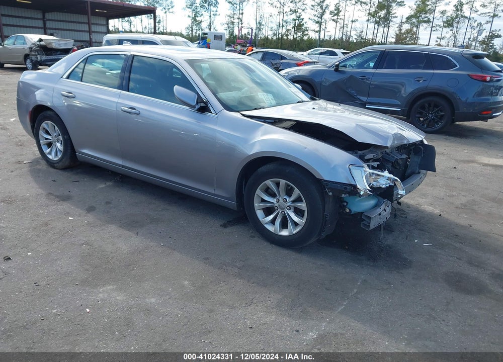2015 CHRYSLER 300 LIMITED VIN: 2C3CCAAG3FH930201