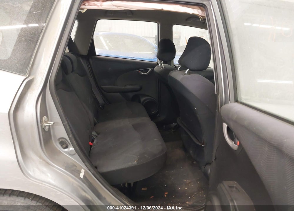 2010 HONDA FIT VIN: JHMGE8H43AS023931