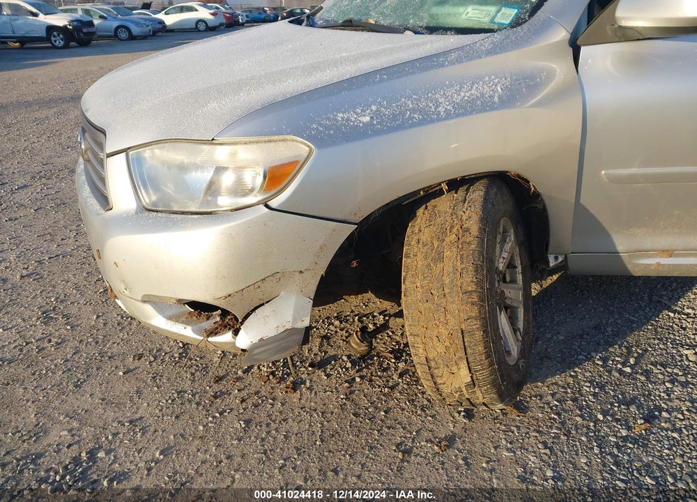 2010 TOYOTA HIGHLANDER BASE V6 VIN: 5TDBK3EHXAS023688