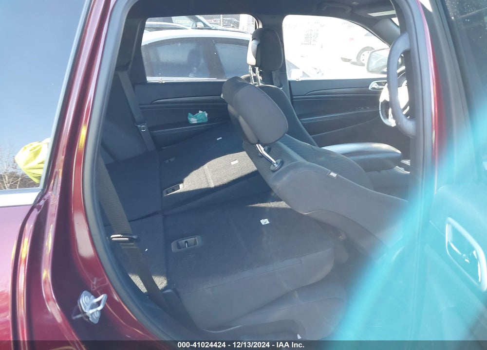 2019 JEEP GRAND CHEROKEE LAREDO E 4X4 VIN: 1C4RJFAG7KC761368