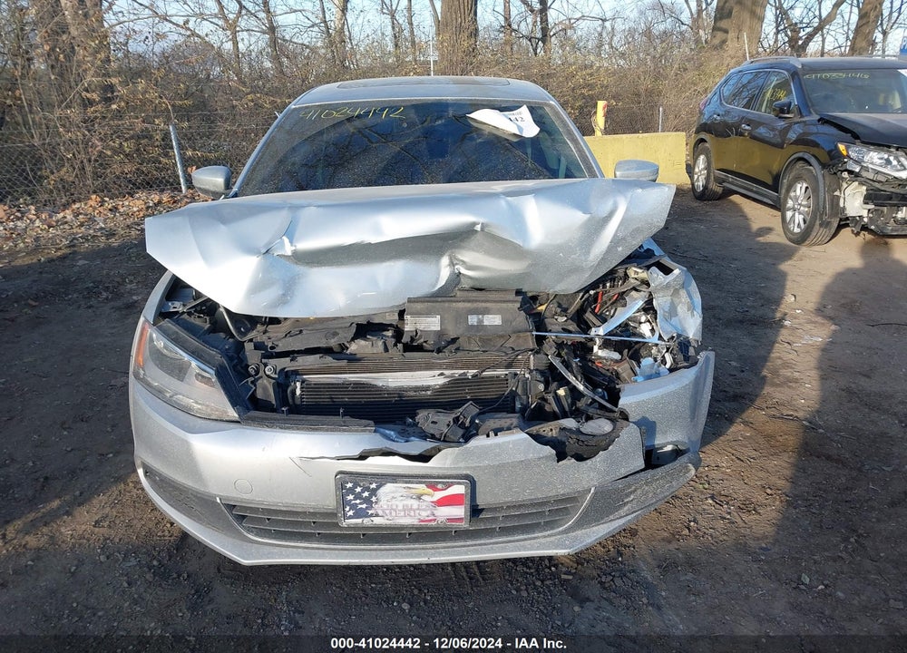 2014 VOLKSWAGEN JETTA 1.8T SE VIN: 3VWD17AJ6EM419874