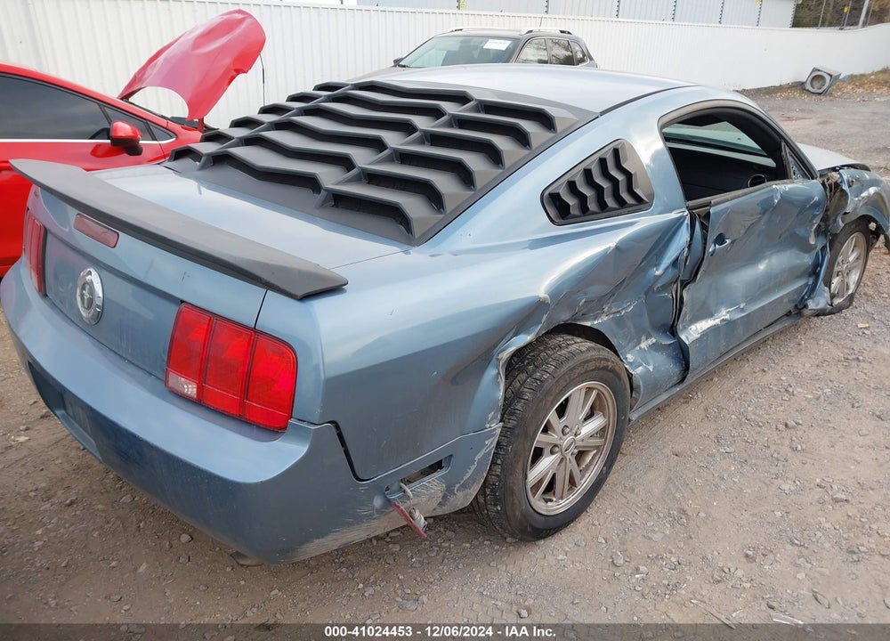 2007 FORD MUSTANG VIN: 1ZVFT80N975239553