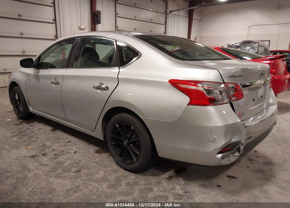 2018 NISSAN SENTRA VIN: 3N1AB7AP2JY282154