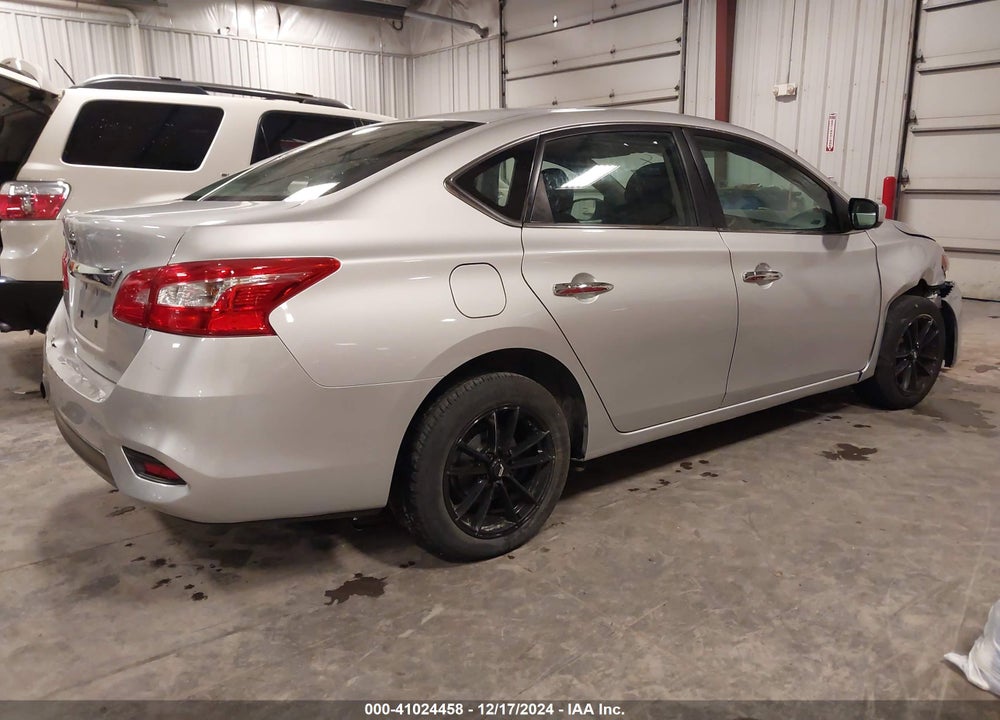 2018 NISSAN SENTRA VIN: 3N1AB7AP2JY282154