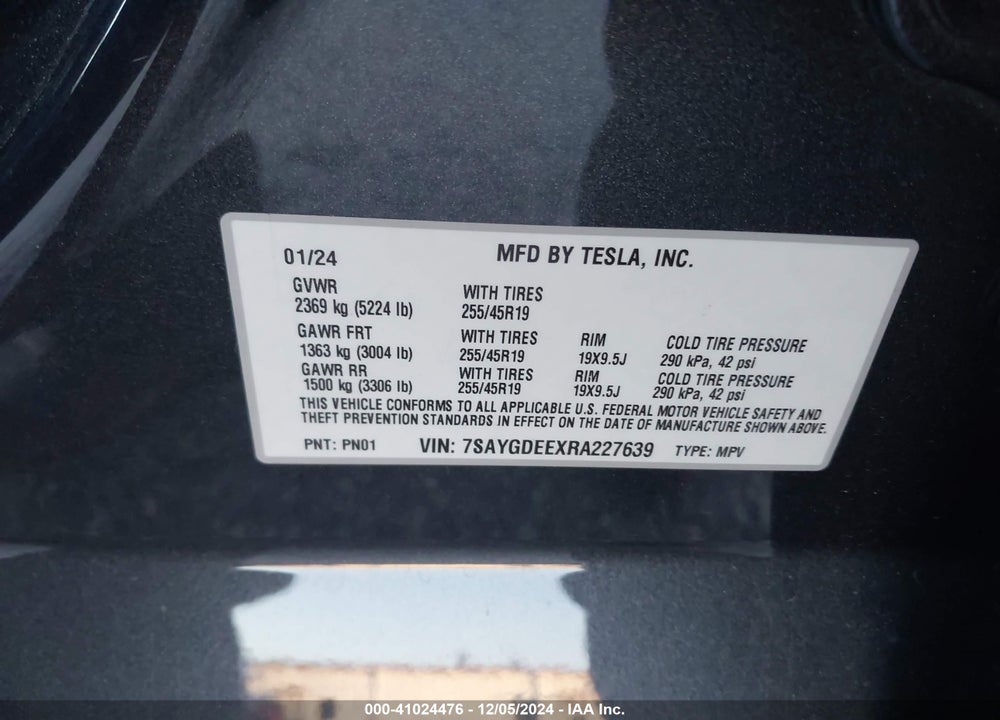 2024 TESLA MODEL Y LONG RANGE DUAL MOTOR ALL-WHEEL DRIVE VIN: 7SAYGDEEXRA227639