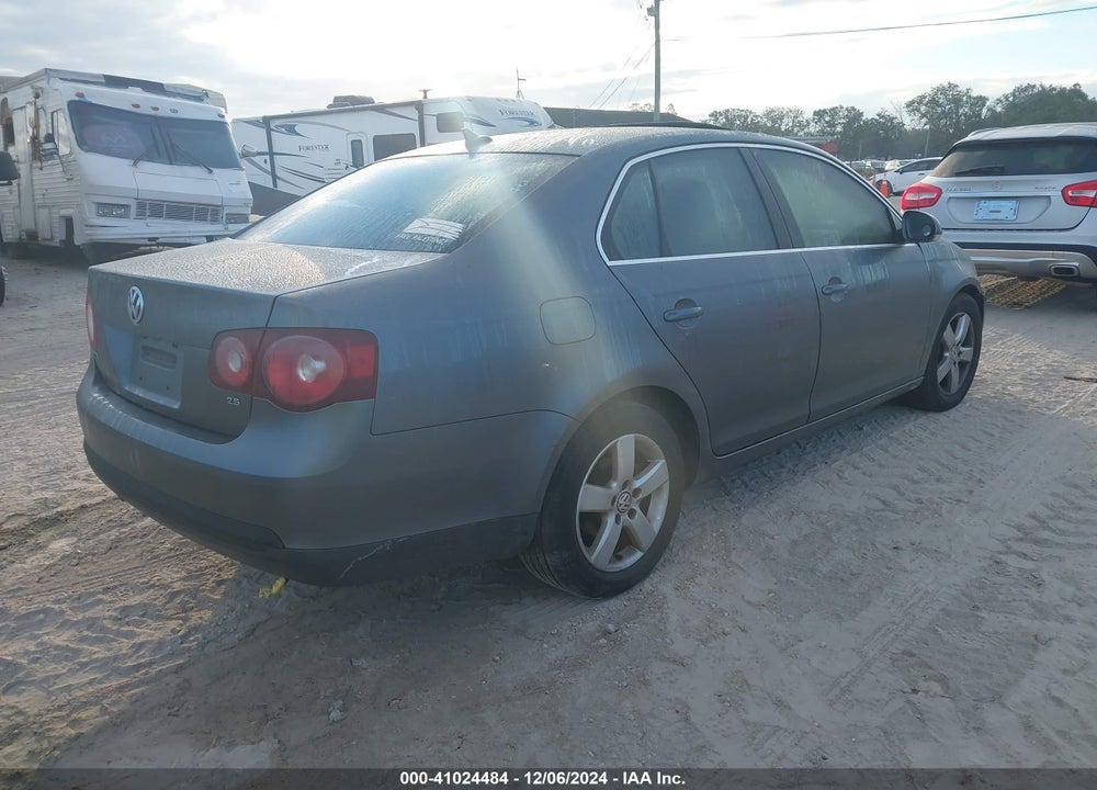 2008 VOLKSWAGEN JETTA SE/SEL VIN: 3VWRM71K78M090564