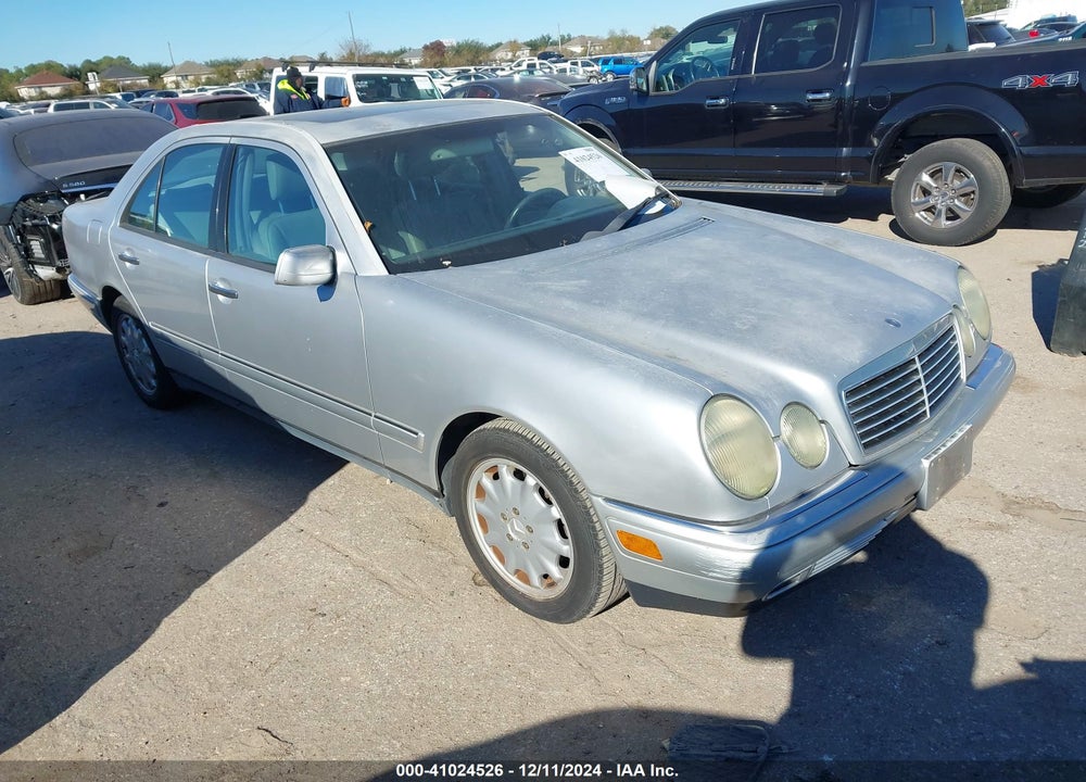 1999 MERCEDES-BENZ E 320 VIN: WDBJF65HXXA906907