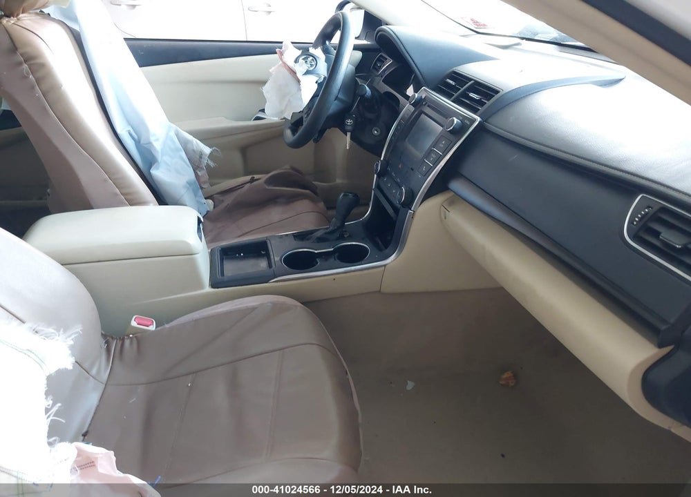 2016 TOYOTA CAMRY LE/XLE/SE/XSE VIN: 4T4BF1FKXGR530843