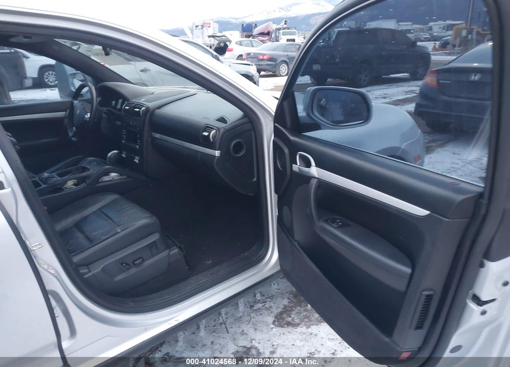 2009 PORSCHE CAYENNE VIN: WP1AA29P49LA05242