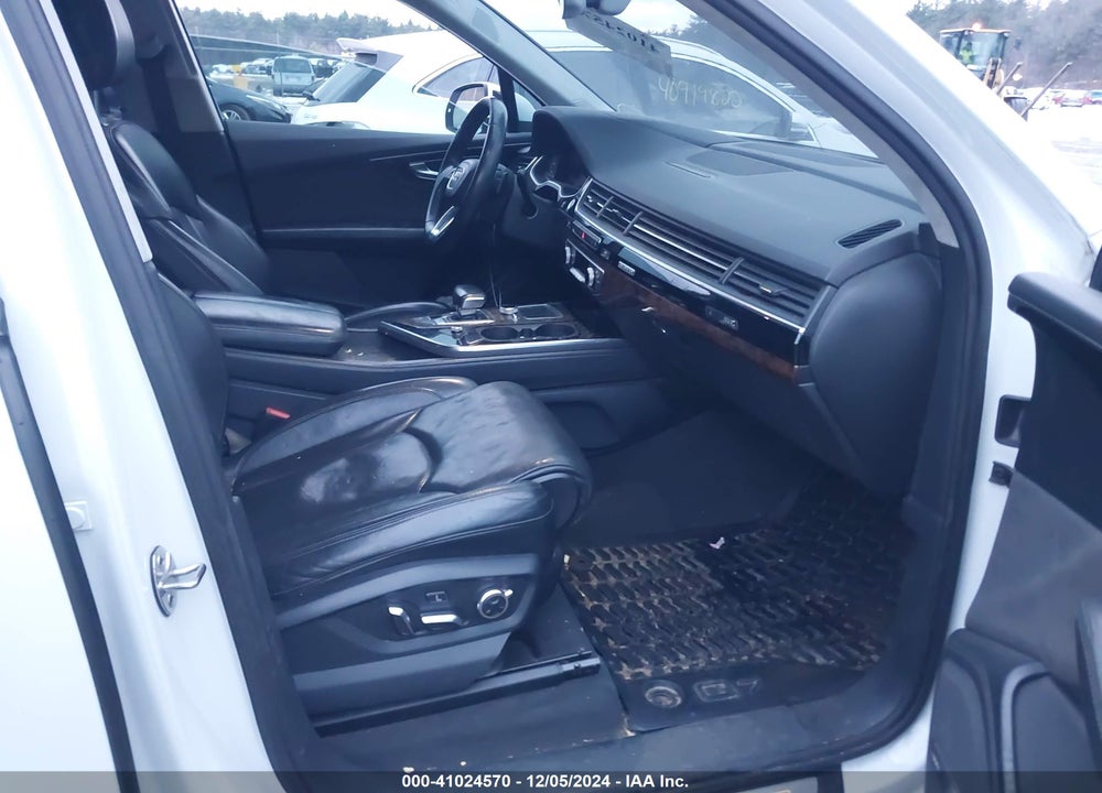 2017 AUDI Q7 3.0T PREMIUM VIN: WA1VAAF74HD005942