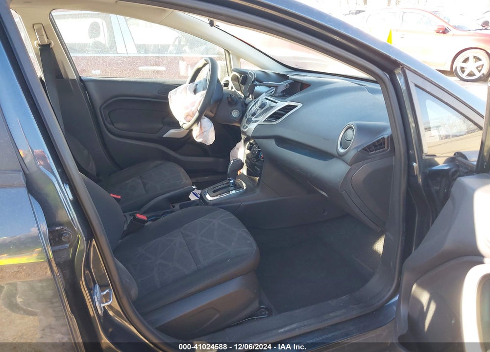2011 FORD FIESTA VIN: 3FADP4BJXBM119786