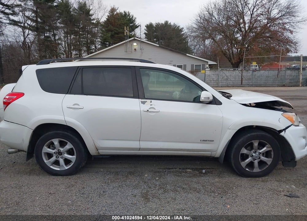2009 TOYOTA RAV4 LTD VIN: JTMBF31V295001945