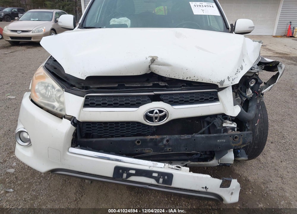 2009 TOYOTA RAV4 LTD VIN: JTMBF31V295001945