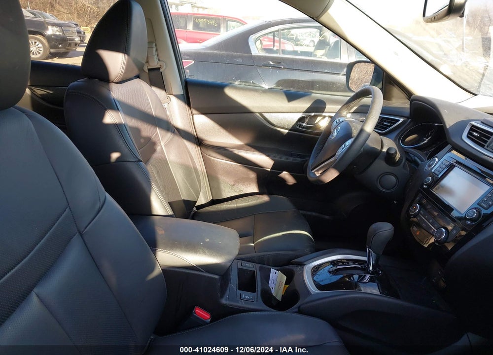 2015 NISSAN ROGUE SL VIN: 5N1AT2MT6FC848768
