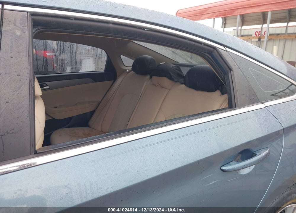 2016 HYUNDAI SONATA SE VIN: 5NPE24AF0GH376933