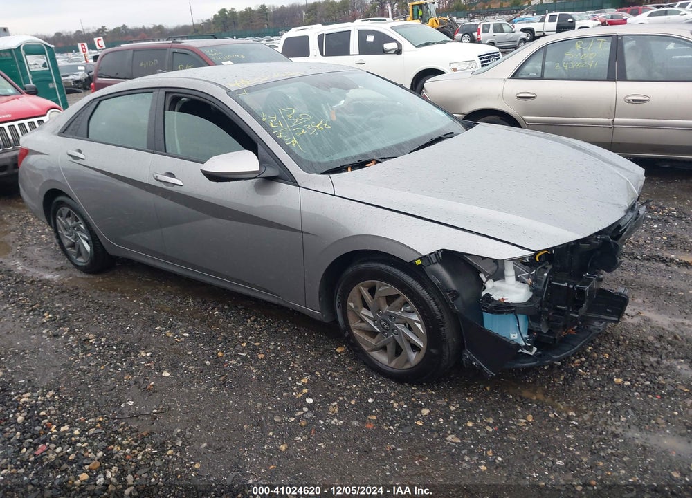 2024 HYUNDAI ELANTRA SEL VIN: KMHLM4DG2RU805774
