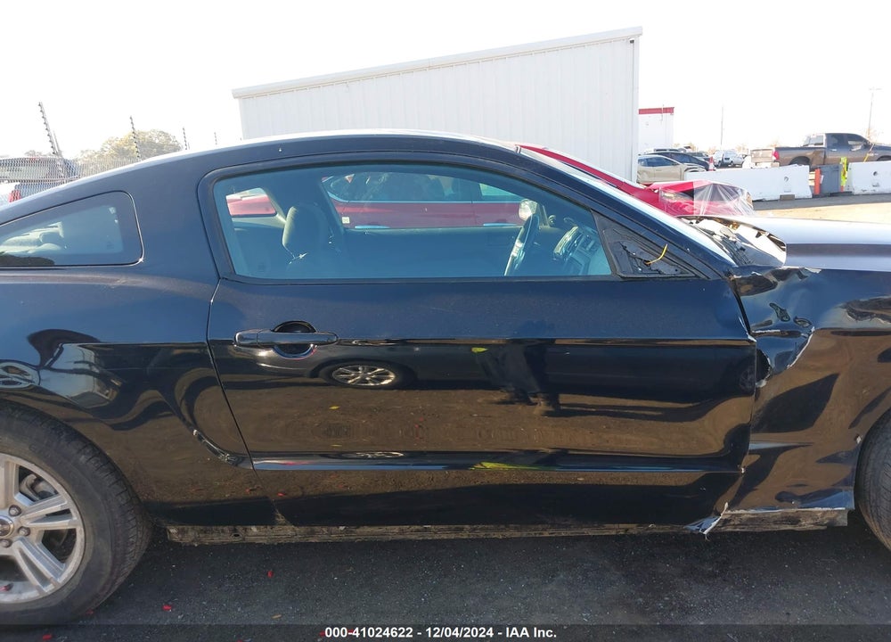 2014 FORD MUSTANG V6 VIN: 1ZVBP8AM6E5334707