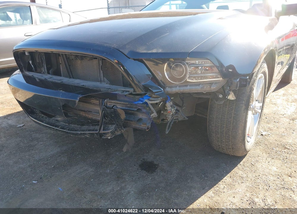 2014 FORD MUSTANG V6 VIN: 1ZVBP8AM6E5334707