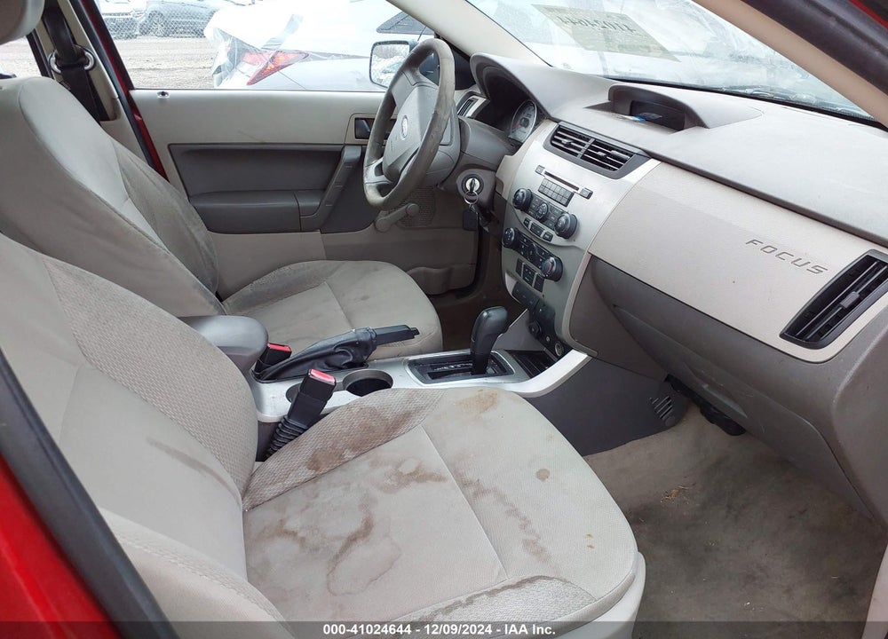 2010 FORD FOCUS VIN: 1FAHP3EN2AW237727