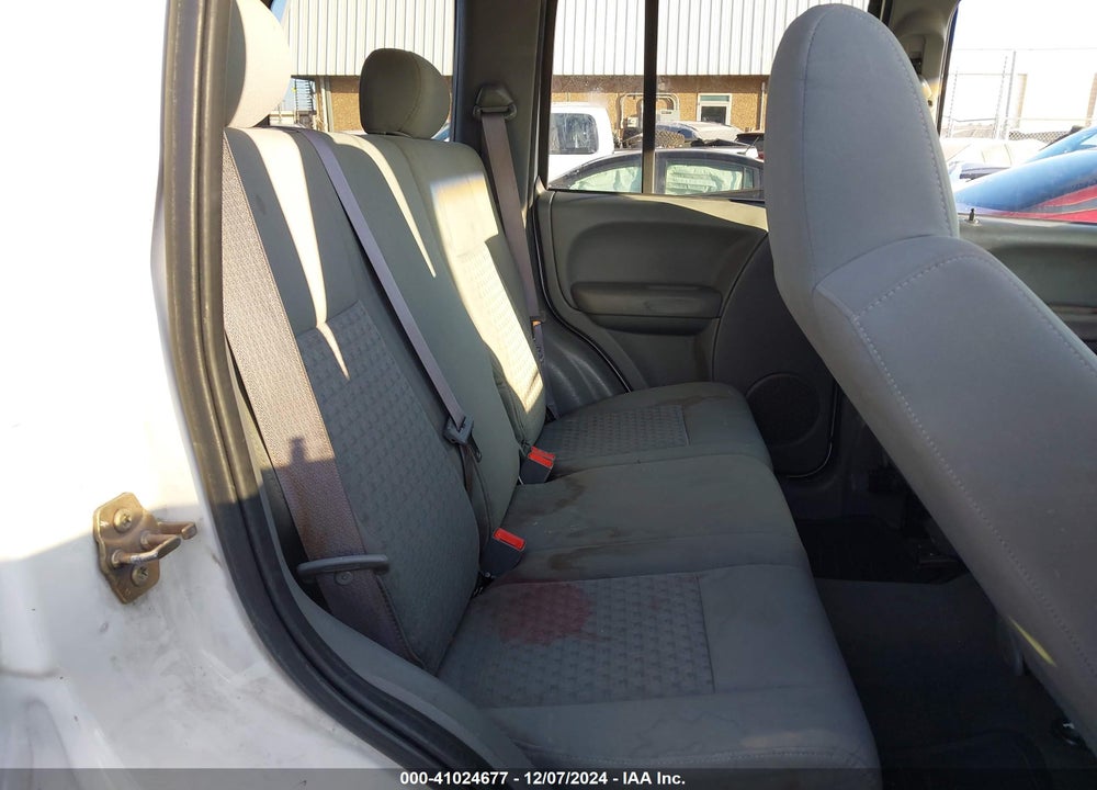 2006 JEEP LIBERTY SPORT VIN: 1J4GL48K16W269871